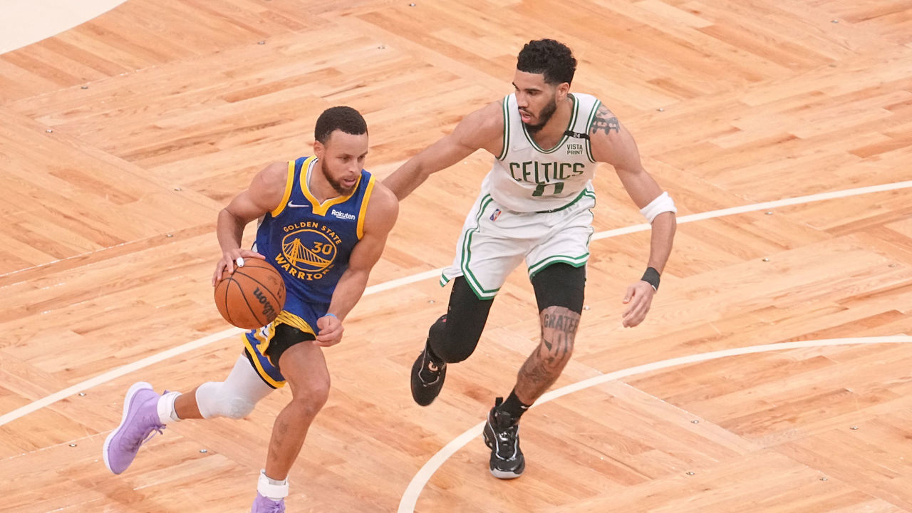 Basketball: NBA Finals: Golden State Warriors Stephen Curry (30) in action, dribbles vs Boston Celtics Jayson Tatum (0) at TD Garden. Game 6. Boston, MA 6/16/2022 CREDIT: Erick W. Rasco