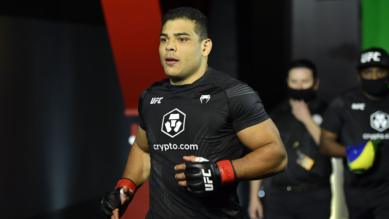 LAS VEGAS, NEVADA - OCTOBER 23: Paulo Costa of Brazil prepares to fight Marvin Vettori of Italy in a light heavyweight fight during the UFC Fight Night event at UFC APEX on October 23, 2021 in Las Vegas, Nevada.