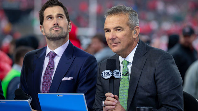 COLUMBUS, OH - OCTOBER 26: Former Ohio State Buckeyes head coach Urban Meyer is on the set of FOX Big Noon Kickoff before a game between the Ohio State Buckeyes and the Wisconsin Badgers on October 26, 2019, at Ohio Stadium in Columbus, OH.