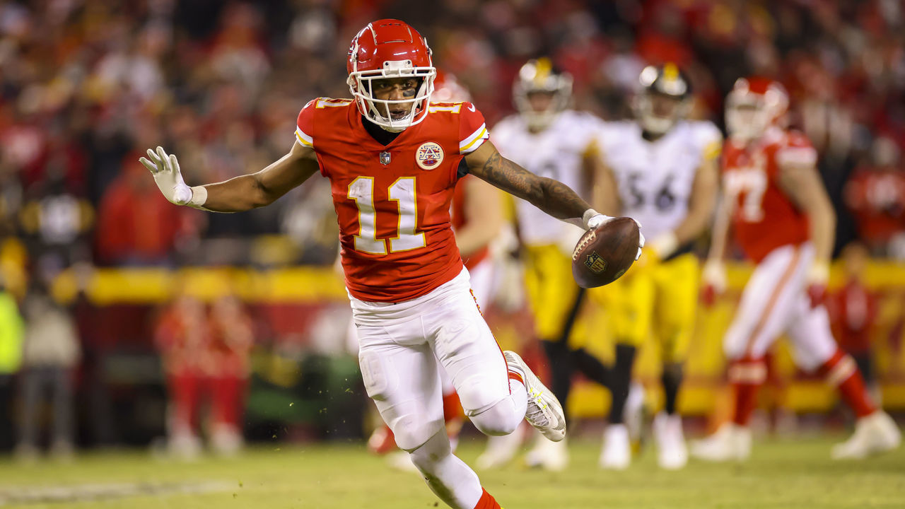 KANSAS CITY, MO - JANUARY 16: Demarcus Robinson #11 of the Kansas City Chiefs runs after a third quarter pass catch against the Pittsburgh Steelers in the AFC Wild Card Playoff game at Arrowhead Stadium on January 16, 2022 in Kansas City, Missouri.