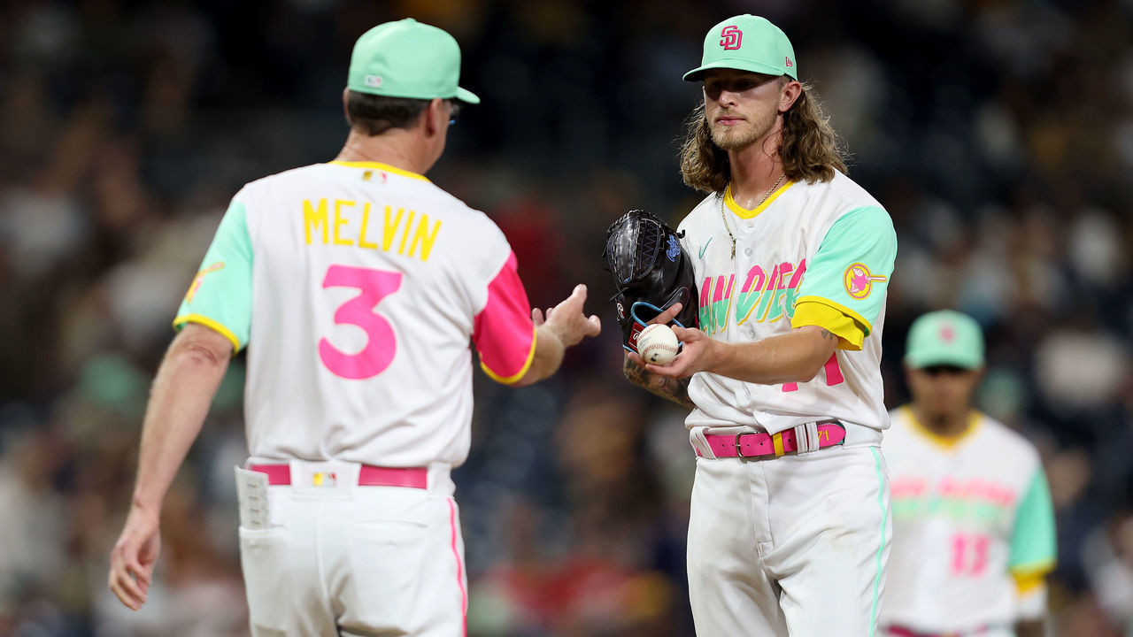 SAN DIEGO, CALIFORNIA - AUGUST 19: Manager Bob Melvin #3 takes Josh Hader #71 of the San Diego Padres out of the game during the ninth inning of a game against the Washington Nationals at PETCO Park on August 19, 2022 in San Diego, California.