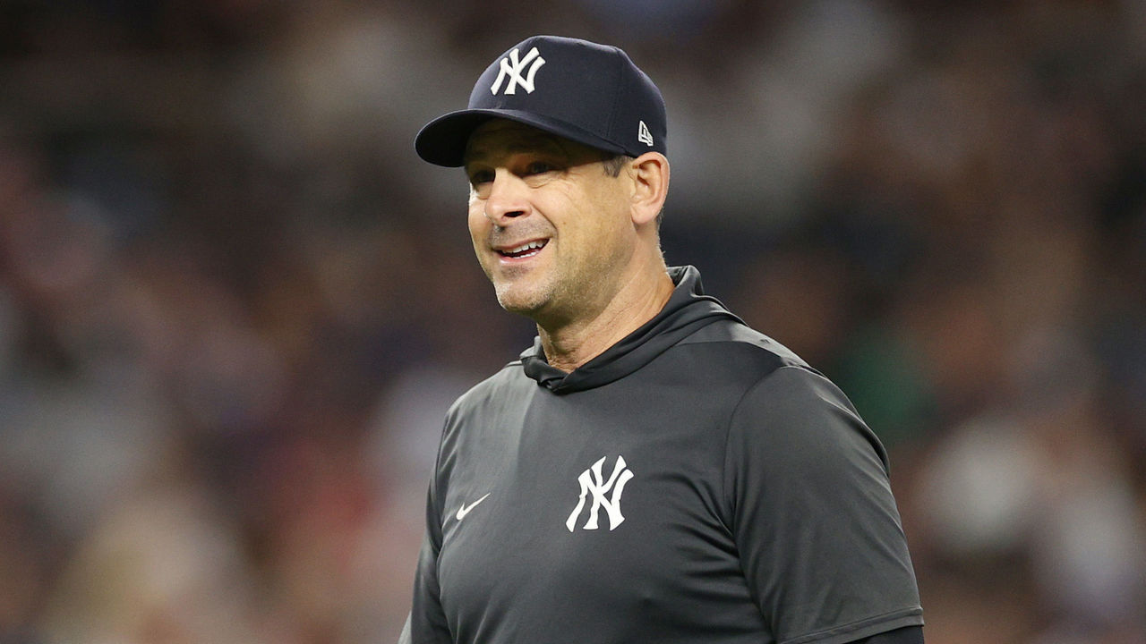 Aaron Boone loses his cool as Yankees freefall continues with 15th