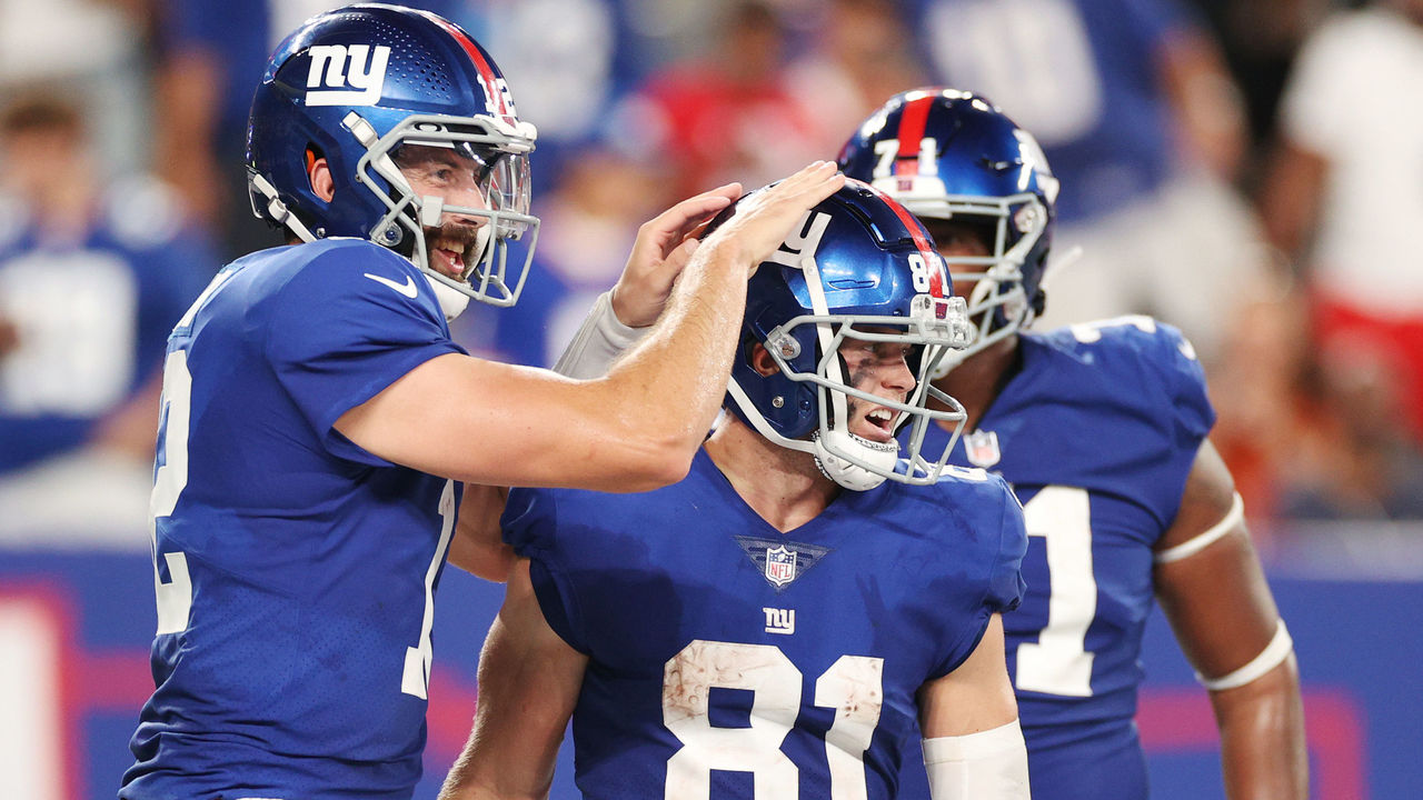 Webb rallies Giants over Bengals with 2 TD passes to Bachman