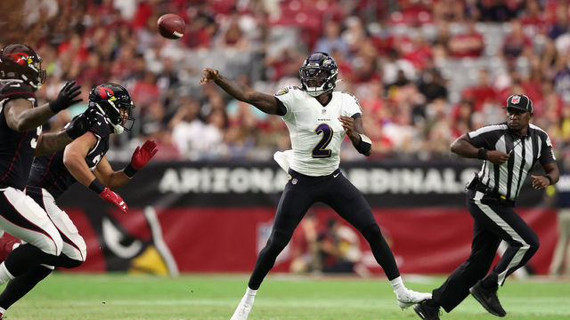GLENDALE, ARIZONA - AUGUST 21: Quarterback Tyler Huntley #2 of the Baltimore Ravens throws a pass during the first half of the NFL preseason game against the Arizona Cardinals at State Farm Stadium on August 21, 2022 in Glendale, Arizona.