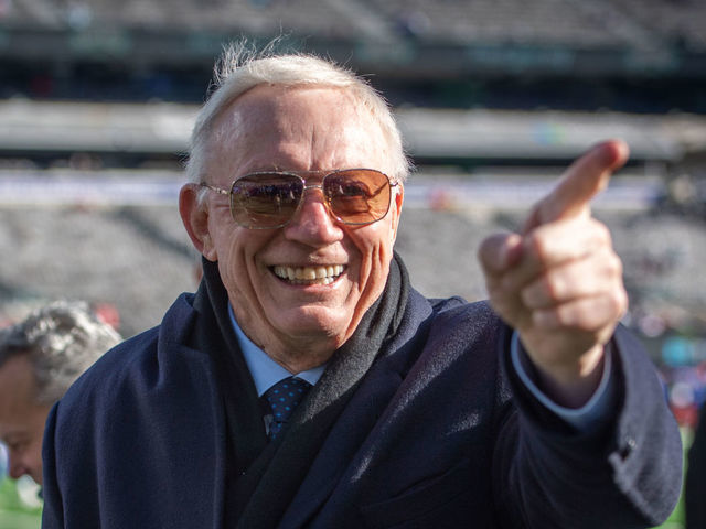 Est Rutherford, N.Y.: Dallas Cowboys owner Jerry Jones on the field reacting to fans before a game against the New York Giants at MetLife Stadium in East Rutherford, New Jersey on Dec. 19, 2021.
