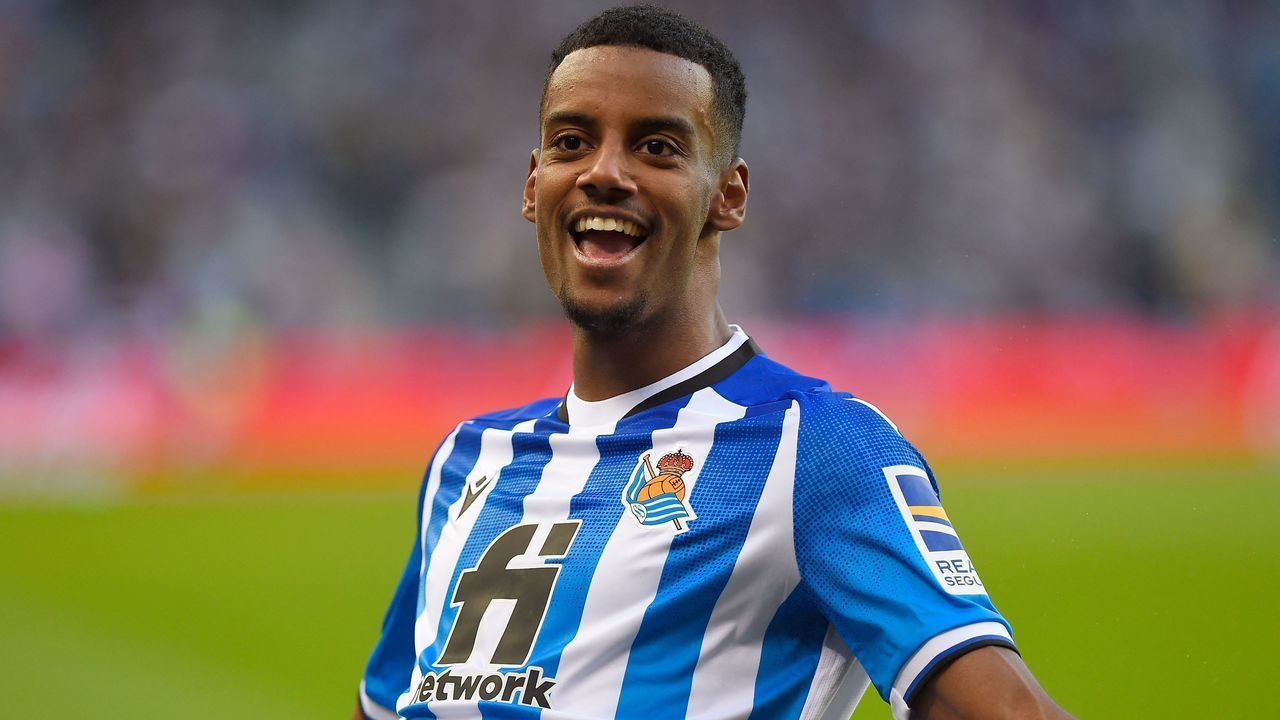 Real Sociedad's Swedish forward Alexander Isak celebrates scoring his team's first goal during the Spanish league football match between Real Sociedad and Villarreal CF at the Anoeta stadium in San Sebastian on December 18, 2021.