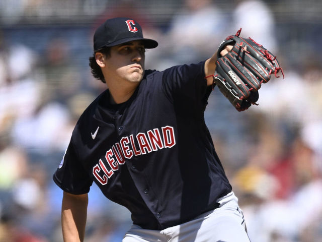Rockies acquire Quantrill from Guardians for catching | theScore