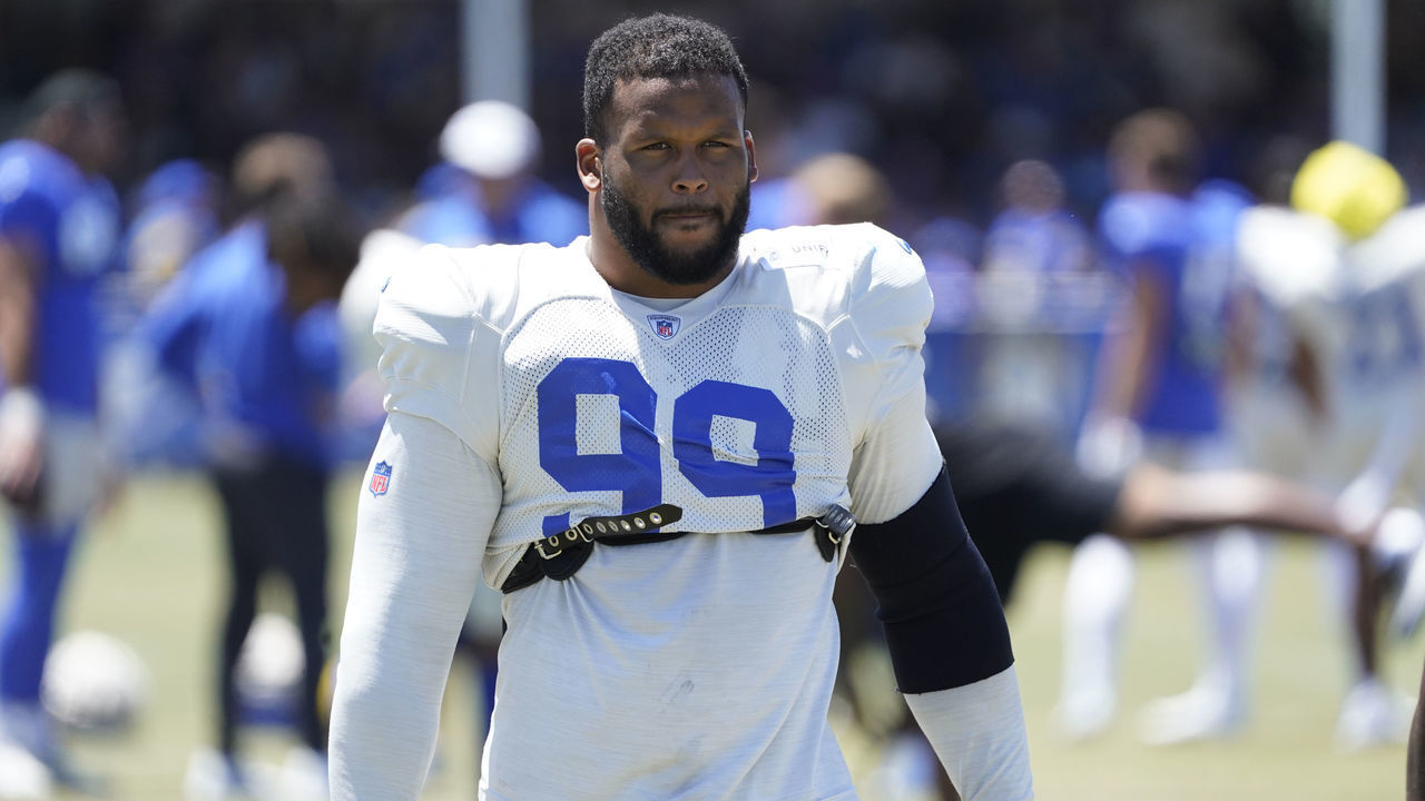 IRVINE, CA - AUGUST 06: Aaron Donald #99 of the Rams works out during the Los Angeles Rams Training Camp on August 06, 2022, at UC Irvine in Irvine, CA.