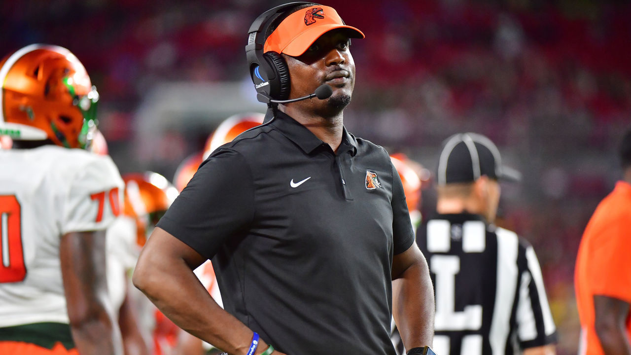 TAMPA, FLORIDA - SEPTEMBER 18: Head coach Willie Simmons of the Florida A&M Rattlers looks on during the first half against the South Florida Bulls at Raymond James Stadium on September 18, 2021 in Tampa, Florida.