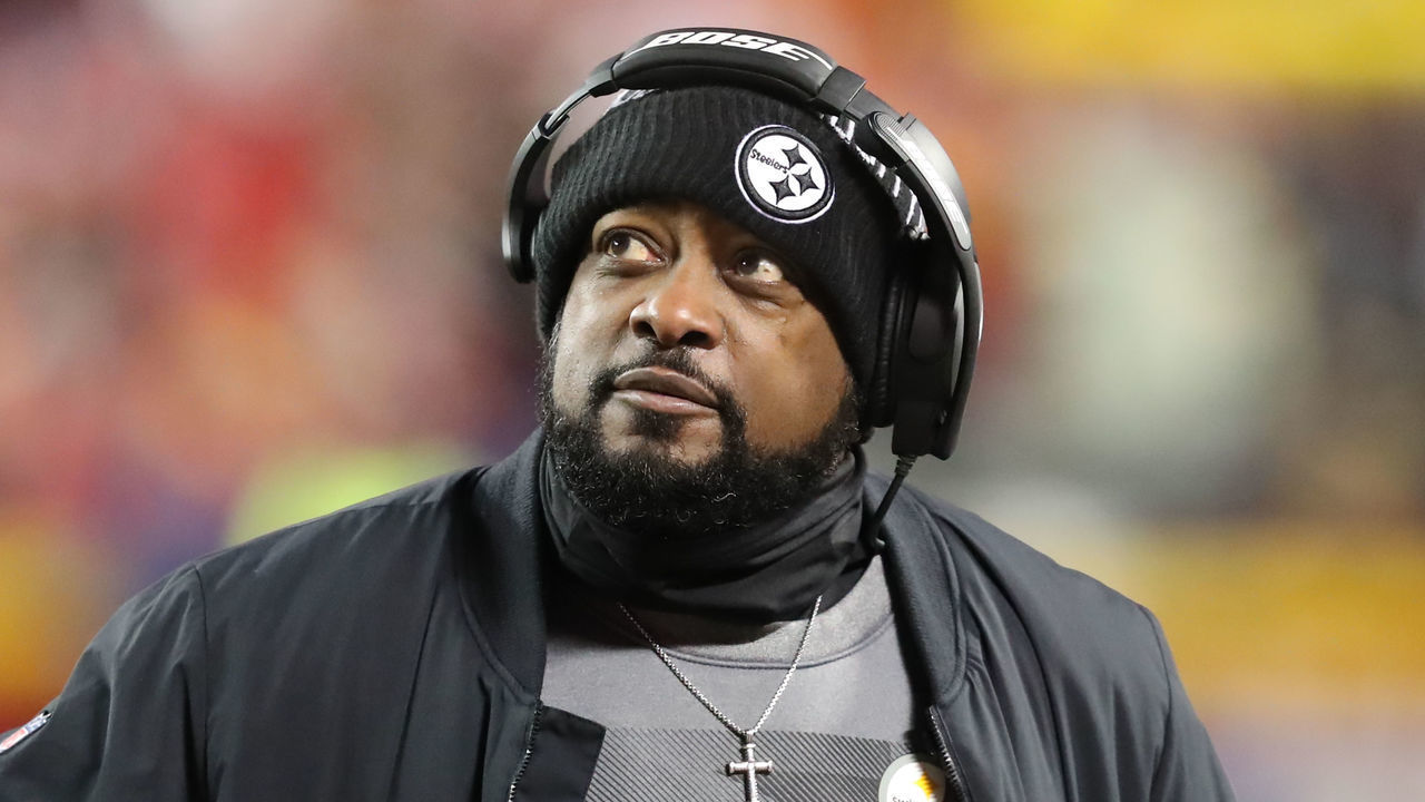 KANSAS CITY, MO - JANUARY 16: Pittsburgh Steelers head coach Mike Tomlin looks up from the sidelines during an AFC wild card playoff game between the Pittsburgh Steelers and Kansas City Chiefs on Jan 16, 2022 at GEHA Field at Arrowhead Stadium in Kansas City, MO.