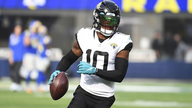 INGLEWOOD, CALIFORNIA - DECEMBER 05: Laviska Shenault Jr. #10 of the Jacksonville Jaguars warms up prior to the game against the Los Angeles Rams at SoFi Stadium on December 05, 2021 in Inglewood, California.