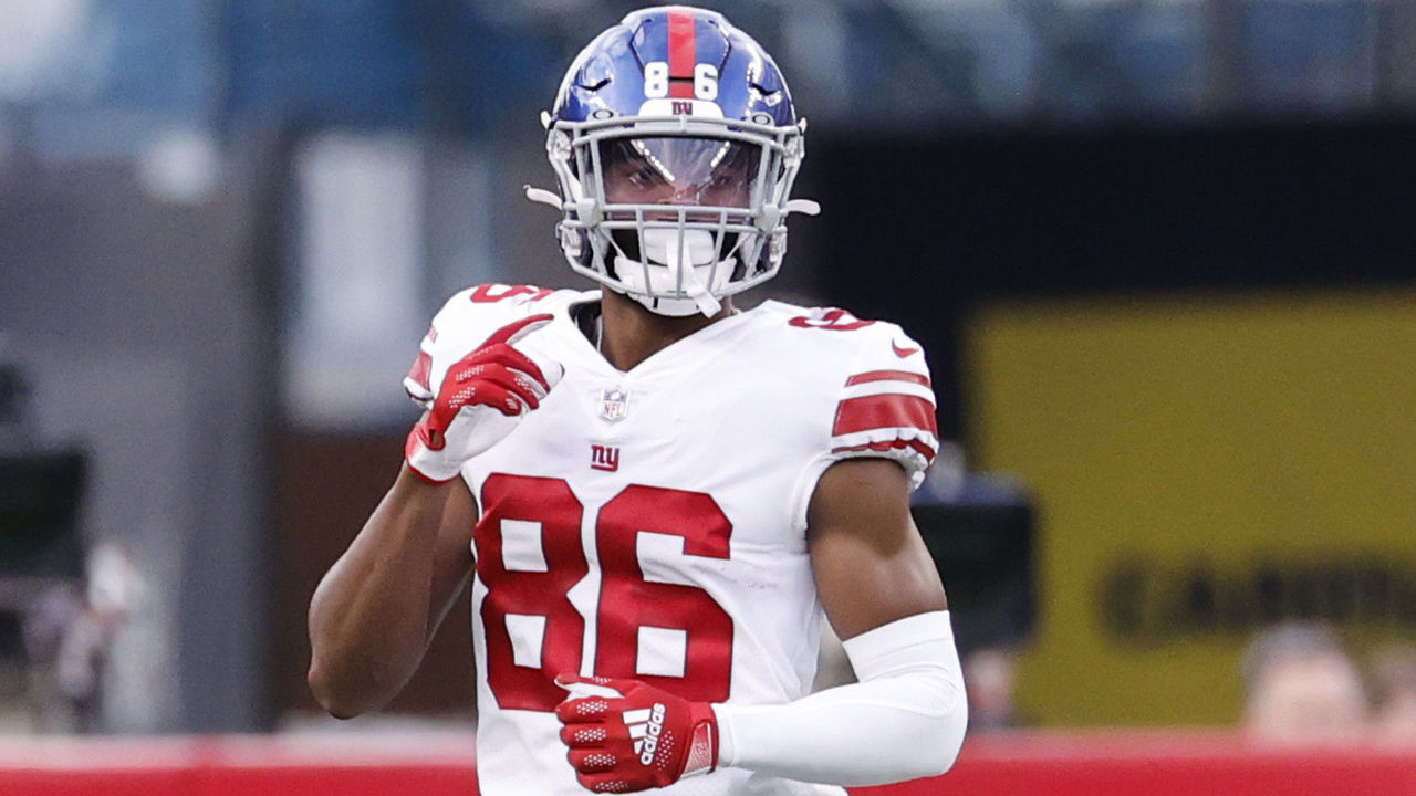 FOXBOROUGH, MA - AUGUST 11: New York Giants tight end Darius Slayton (86) during an NFL preseason game between the New England Patriots and the New York Giants on August 11, 2022, at Gillette Stadium in Foxborough, Massachusetts.