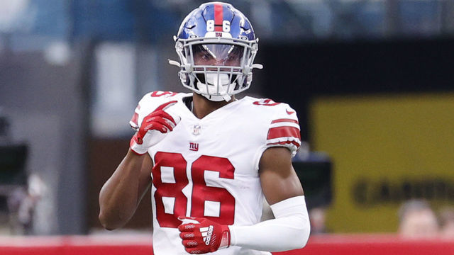 FOXBOROUGH, MA - AUGUST 11: New York Giants tight end Darius Slayton (86) during an NFL preseason game between the New England Patriots and the New York Giants on August 11, 2022, at Gillette Stadium in Foxborough, Massachusetts.