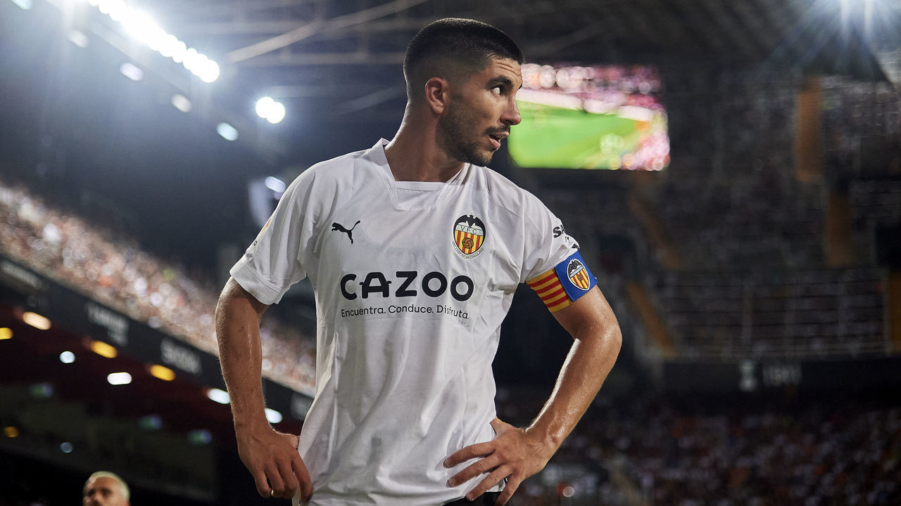Carlos Soler central midfield of Valencia and Spain during the La Liga Santander match between Valencia CF and Atletico de Madrid at Estadio Mestalla on August 29, 2022 in Valencia, Spain.