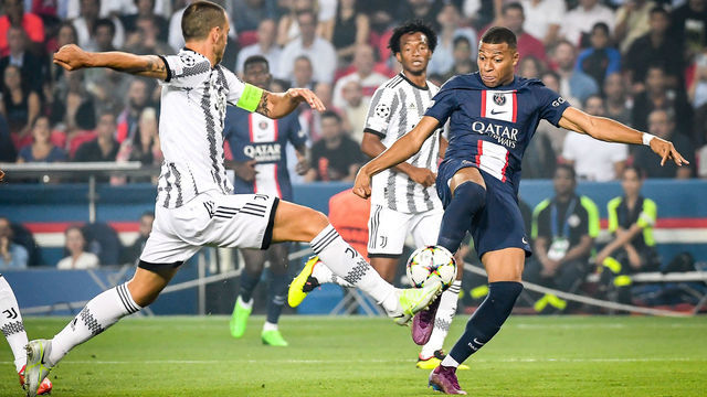 PARIS, FRANCE - SEPTEMBER 06: Kylian MBAPPE of PSG scores his goal during the UEFA Champions League group H match between Paris Saint-Germain and Juventus at Parc des Princes on September 6, 2022 in Paris, France.