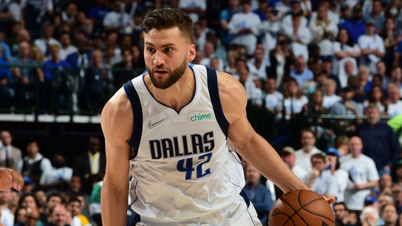 DALLAS, TX - MAY 24: Maxi Kleber #42 of the Dallas Mavericks drives to the basket against the Golden State Warriors during Game 4 of the 2022 NBA Playoffs Western Conference Finals on May 24, 2022 at the American Airlines Center in Dallas, Texas. Mandatory Copyright Notice: Copyright 2022 NBAE