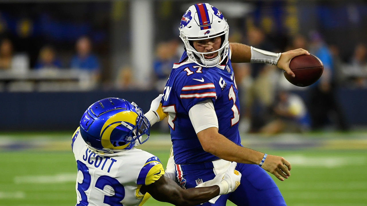 Josh Allen overcomes three turnovers in Bills' playoff win - Los