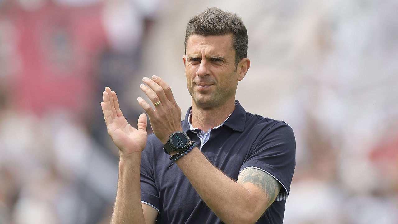LA SPEZIA, ITALY - MAY 22: Thiago Motta manager of Spezia Calcio greets the fans after during the Serie A match between Spezia Calcio and SSC Napoli at Stadio Alberto Picco on May 22, 2022 in La Spezia, Italy.
