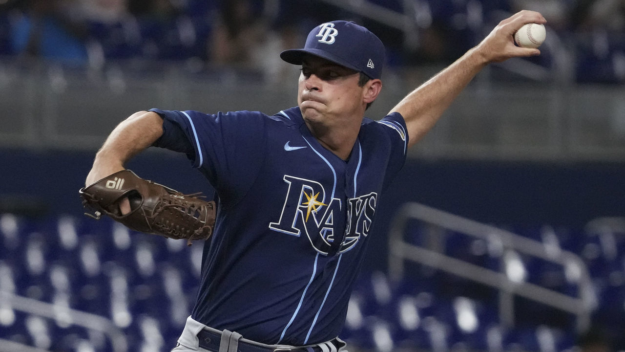 MIAMI, FLORIDA - AUGUST 30: Brooks Raley #30 of the Tampa Bay Rays pitches in the fifth inning against the Miami Marlins at loanDepot park on August 30, 2022 in Miami, Florida.