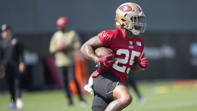 SANTA CLARA, CALIFORNIA - JULY 28: Elijah Mitchell #25 of the San Francisco 49ers works out during training camp at SAP Performance Facility on July 28, 2022 in Santa Clara, California.