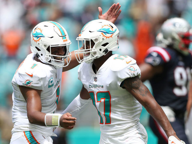 Jaylen Waddle Scores First Touchdown in Miami Dolphins Season Opener  Against New England Patriots