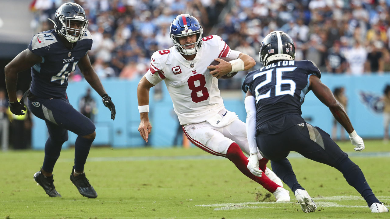 Barkley runs 164 yards, Daboll's Giants rally from 13 down to beat Titans