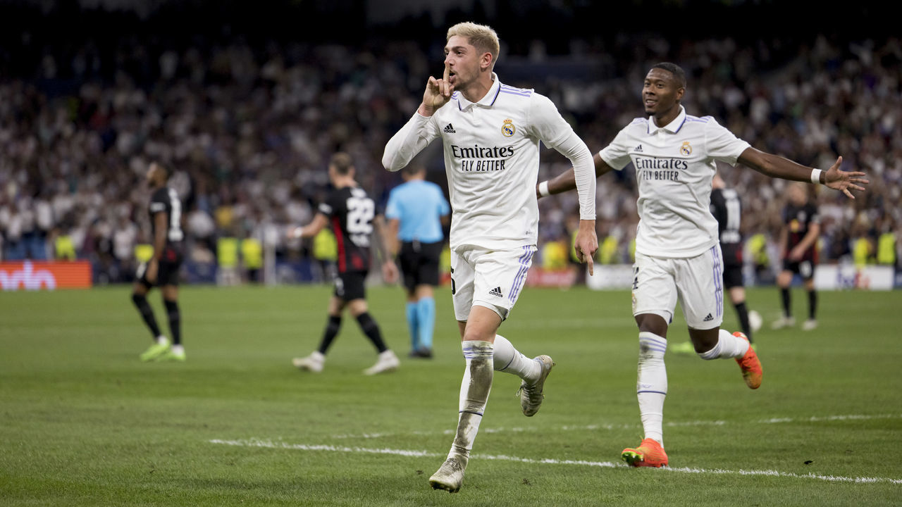 MADRID, SPAIN - SEPTEMBER 14: Federico Valverde of Real Madrid celebrates after scoring his team's first goal during the UEFA Champions League group F match between Real Madrid and RB Leipzig at Estadio Santiago Bernabeu on September 14, 2022 in Madrid, Spain.