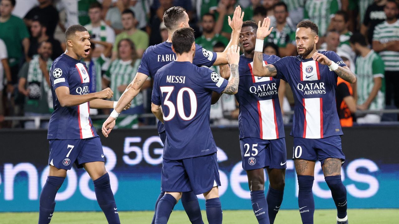 Paris Saint-Germain's Brazilian forward Neymar (R) celebrates with his teammates after scoring a third goal during the UEFA Champions League group H football match between Israel's Maccabi Haifa and France's Paris Saint-Germain (PSG) at the Sammy Ofer stadium in the city of Haifa on September 14, 2022.