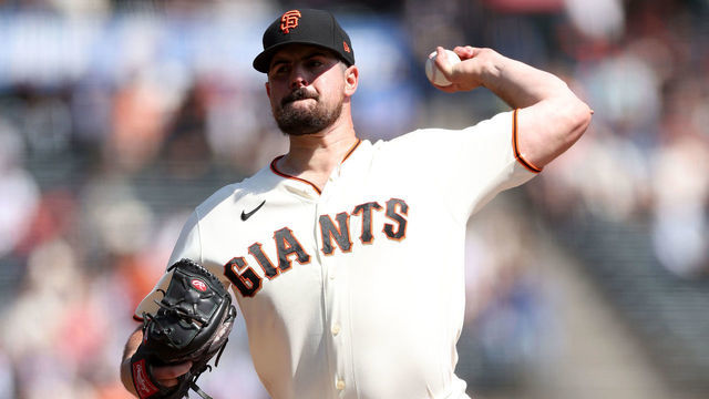 SAN FRANCISCO, CALIFORNIA - SEPTEMBER 14: Carlos Rodon #16 of the San Francisco Giants pitches against the Atlanta Braves in the second inning at Oracle Park on September 14, 2022 in San Francisco, California.