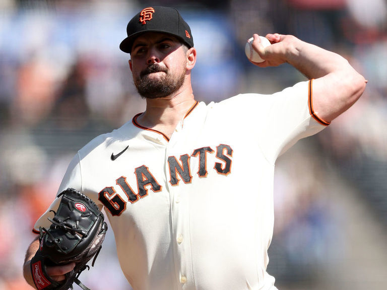 Scott Alexander of the San Francisco Giants pitching against the News  Photo - Getty Images