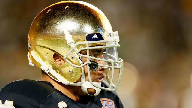 MIAMI GARDENS, FL - JANUARY 07: Manti Te'o #5 of the Notre Dame Fighting Irish warms up prior to playing against the Alabama Crimson Tide in the 2013 Discover BCS National Championship game at Sun Life Stadium on January 7, 2013 in Miami Gardens, Florida.
