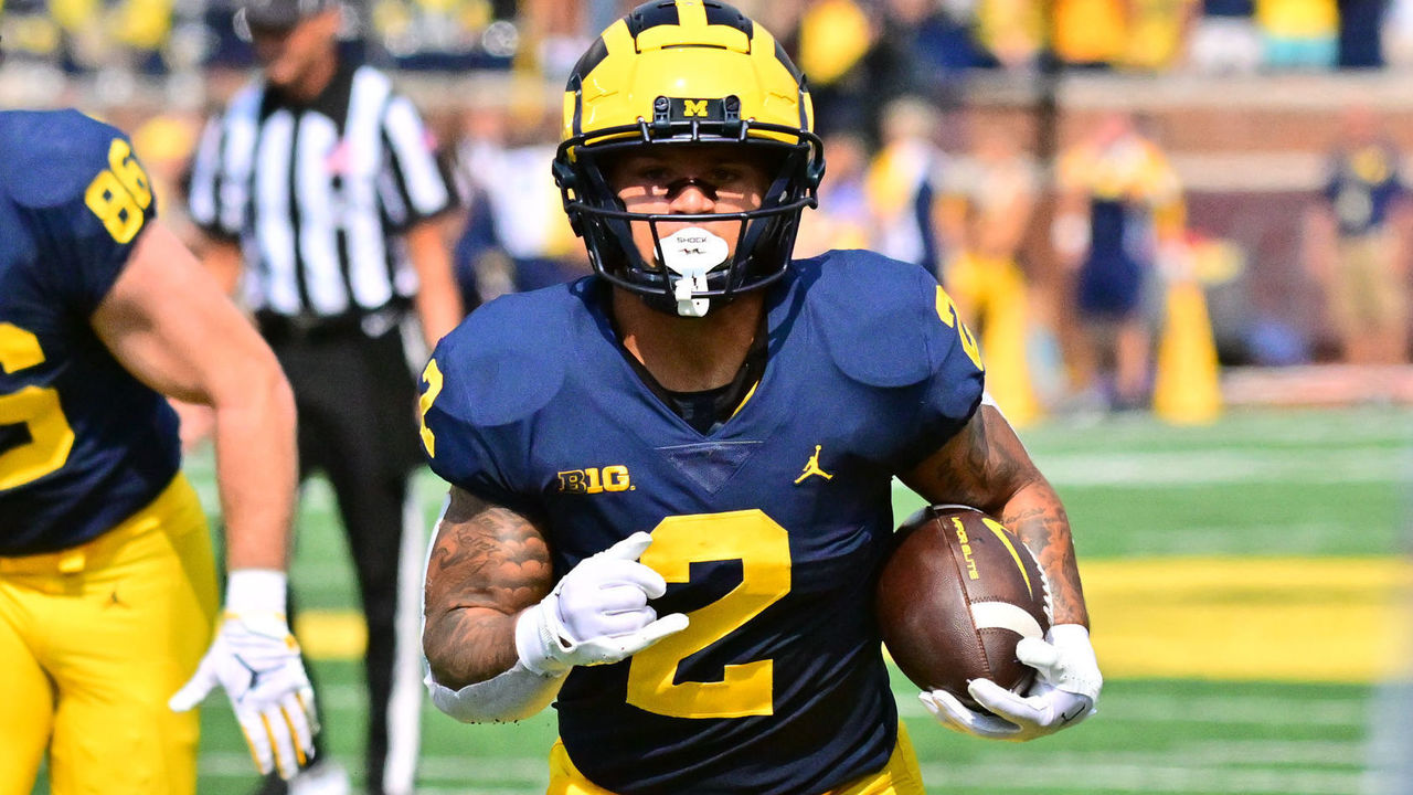 Corum McCarthy lead No. 4 Michigan past Iowa theScore