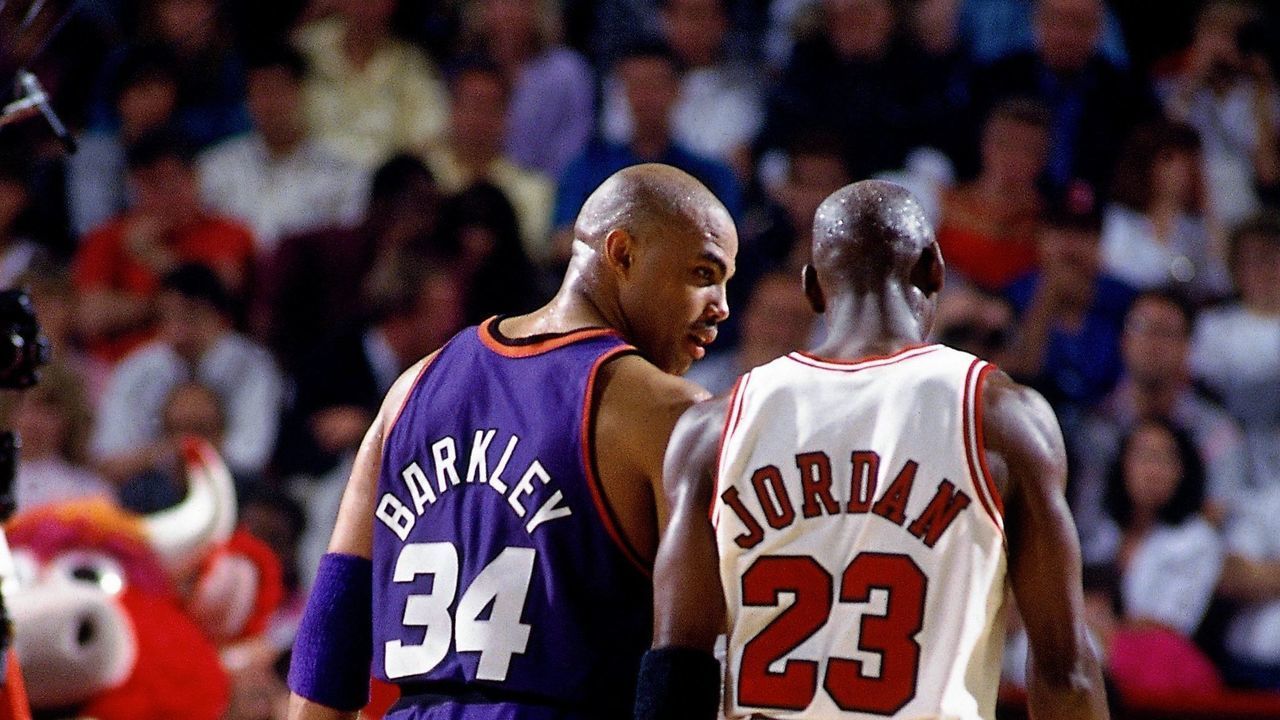 CHICAGO - JUNE 18: Charles Barkley #34 of the Phoenix Suns chats with Michael Jordan #23 of the Chicago Bulls in Game Five of the 1993 NBA Finals on June 18, 1993 at the Chicago Stadium in Chicago, Illinois. The Suns won 108-98. NOTE TO USER: User expressly acknowledges and agrees that, by downloading and/or using this Photograph, user is consenting to the terms and conditions of the Getty Images License Agreement. Mandatory Copyright Notice: Copyright 1993 NBAE