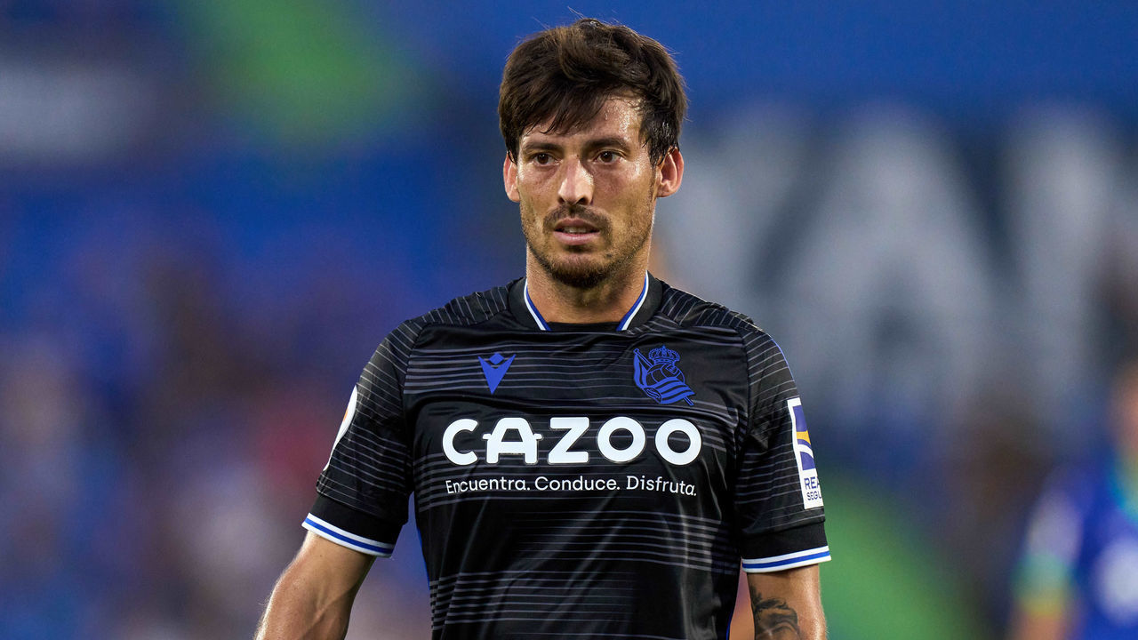 GETAFE, SPAIN - SEPTEMBER 11: David Silva of Real Sociedad looks on during the LaLiga Santander match between Getafe CF and Real Sociedad at Coliseum Alfonso Perez on September 11, 2022 in Getafe, Spain.
