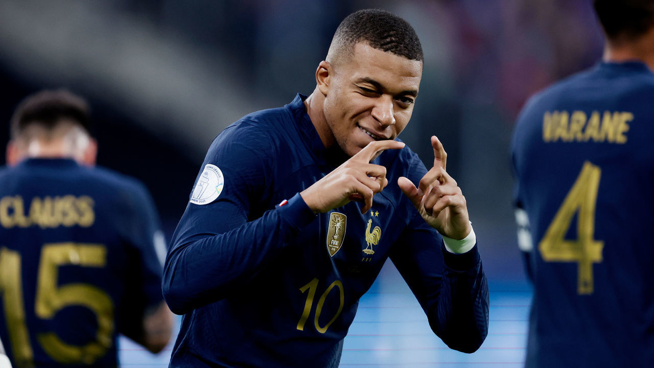 PARIS, FRANCE - SEPTEMBER 22: Kylian Mbappe of France celebrating 1-0 during the UEFA Nations league match between France v Austria at the Stade de France on September 22, 2022 in Paris France