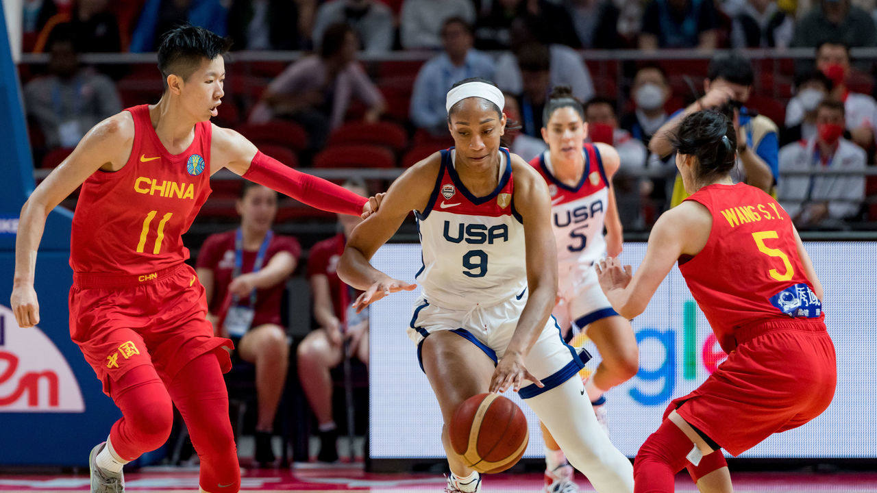 SYDNEY, AUSTRALIA - SEPTEMBER 24: A'Ja Wilson of USA controls the ball during the 2022 FIBA Women's Basketball World Cup Group A match between USA and China at Sydney Superdome, on September 24, 2022, in Sydney, Australia.