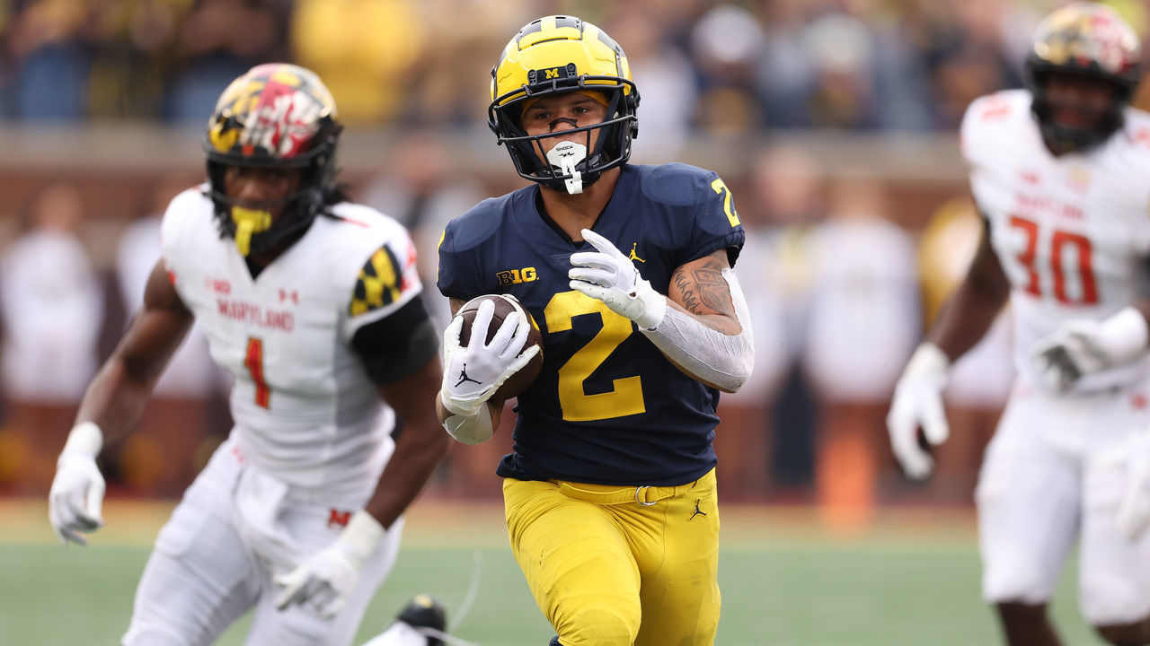 ANN ARBOR, MICHIGAN - SEPTEMBER 24: Blake Corum #2 of the Michigan Wolverines looks for yards during a second half run against the Maryland Terrapins at Michigan Stadium on September 24, 2022 in Ann Arbor, Michigan.