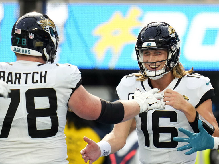 Justin Herbert, Los Angeles Chargers suffer 38-10 rout to Trevor Lawrence,  Jacksonville Jaguars 