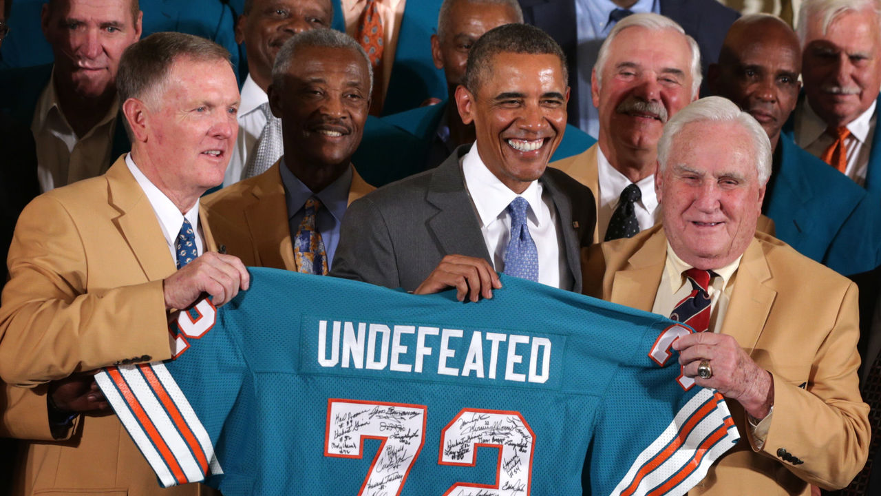 Eagles remind Larry Csonka of '72 Dolphins, who had perfect season