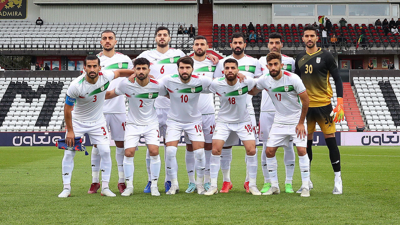 MARIA ENZERSDORF, AUSTRIA - SEPTEMBER 27: Players of Iran pose for a team group during the International Friendly between Senegal and Iran at Motion Invest Arena on September 27, 2022 in Maria Enzersdorf, Austria.