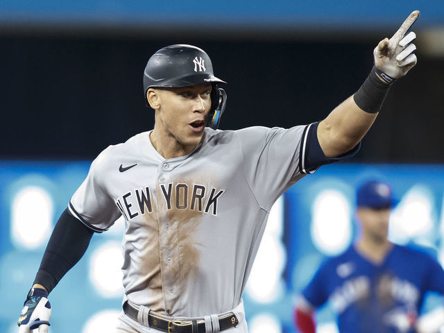 Download Aaron Judge All Rise Wallpaper