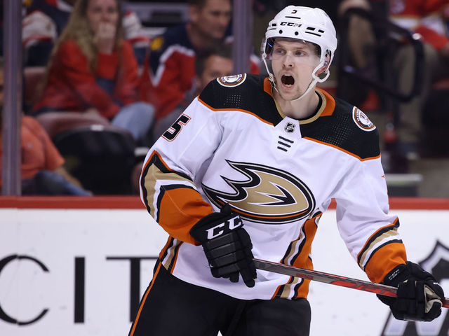 MIAMI, FL - April 12: Anaheim Ducks defenseman Urho Vaakanainen (5) shouts to a teammate during the game between the Anaheim Ducks and the Florida Panthers on Tuesday, April 12, 2022 at the FLA Live Arena in Sunrise, FL