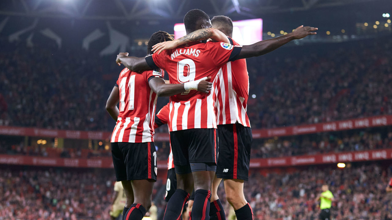 BILBAO, SPAIN - SEPTEMBER 30: Inaki Williams and Nico Williams of Athletic Club reacts after scoring a goal during the La Liga Santander football match between Athletic Club and UD Almeria at San Mames on September 30, 2022, in Bilbao, Spain.