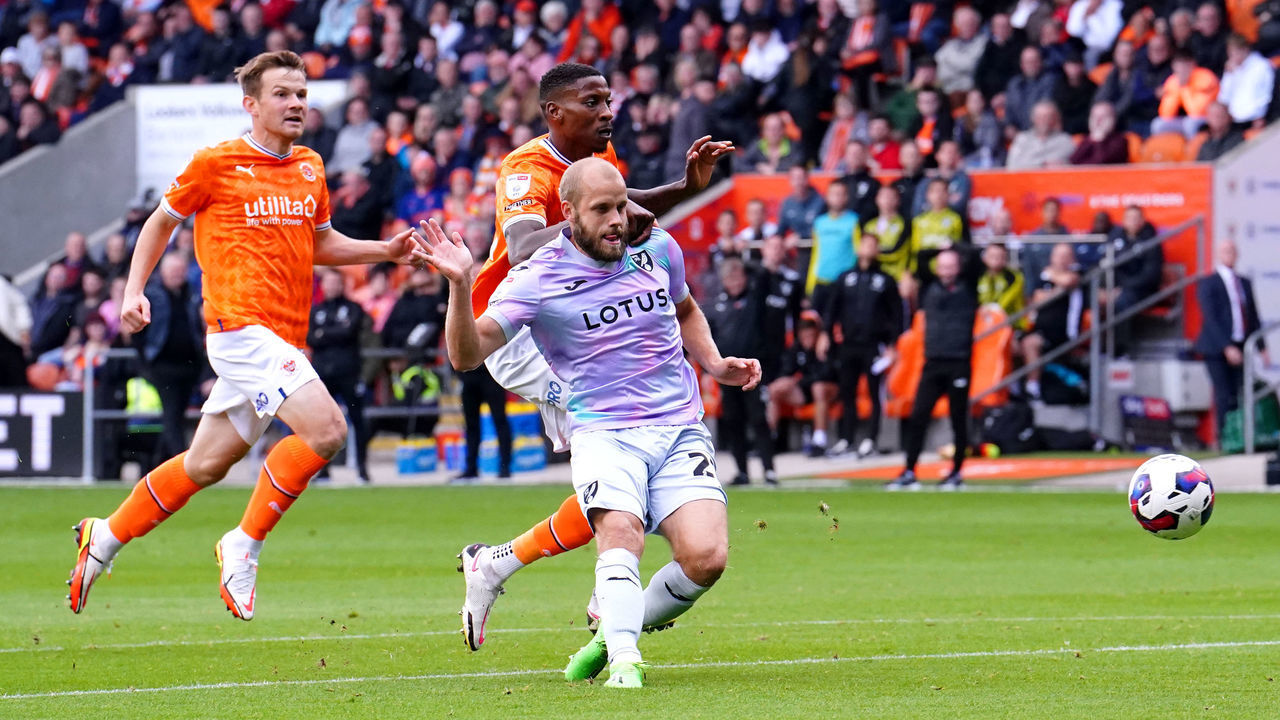 Norwich City's Teemu Pukki scores their side's first goal of the game during the Sky Bet Championship match at Bloomfield Road, Blackpool. Picture date: Saturday October 1, 2022.