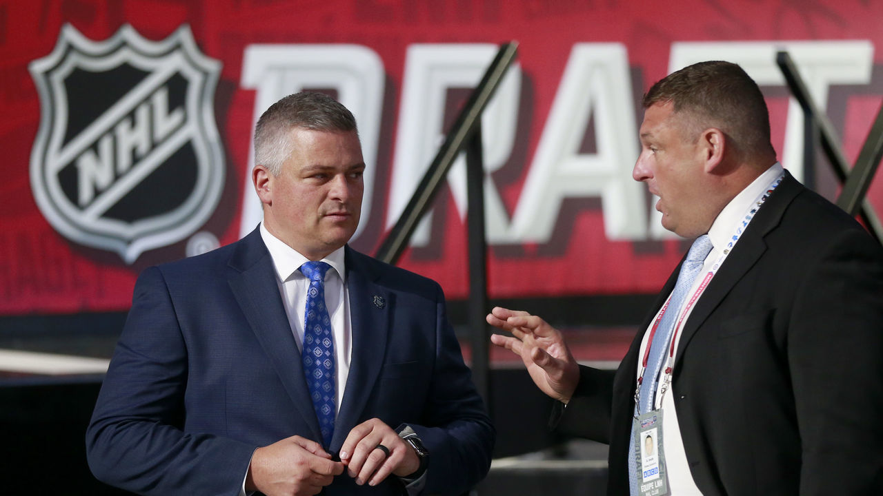 MONTREAL, QUEBEC - JULY 08: (L-R) Head coach Sheldon Keefe of the Toronto Maple Leafs and head coach D.J. Smith of the Ottawa Senators talk on the draft floor during the 2022 Upper Deck NHL Draft at Bell Centre on July 08, 2022 in Montreal, Quebec.