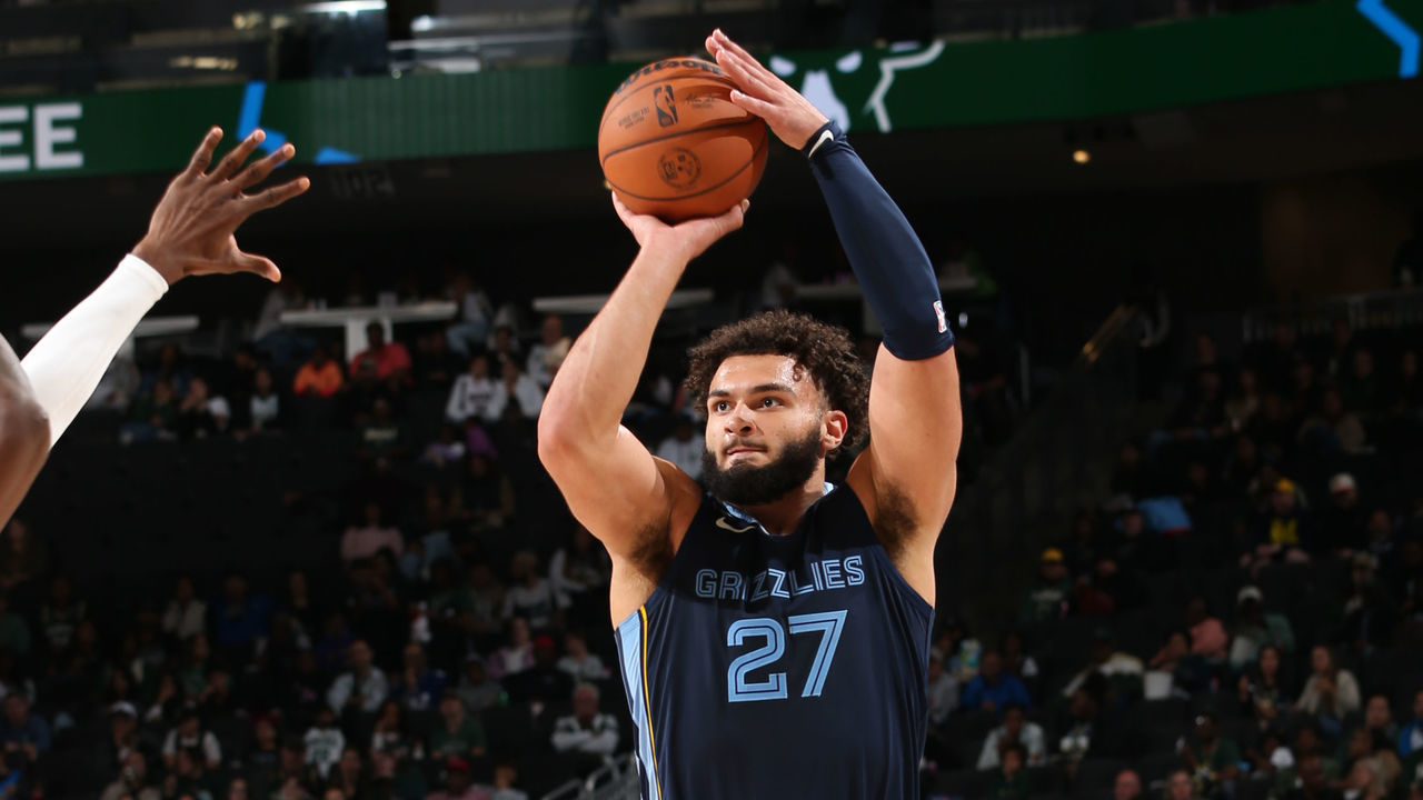 MILWAUKEE, WI - OCTOBER 1: David Roddy #27 of the Memphis Grizzlies shoots a three point basket against the Milwaukee Bucks during a preseason game on October 1, 2022 at the Fiserv Forum Center in Milwaukee, Wisconsin. Mandatory Copyright Notice: Copyright 2022 NBAE .