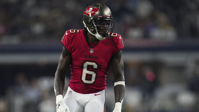 ARLINGTON, TX - SEPTEMBER 11: Julio Jones #6 of the Tampa Bay Buccaneers looks down the line of scrimmage against the Dallas Cowboys at AT&T Stadium on September 11, 2022 in Arlington, TX.