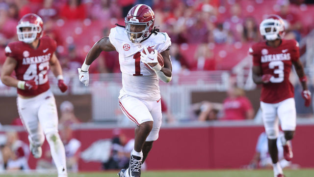 FAYETTEVILLE, AR - OCTOBER 01: Alabama Crimson Tide running back Jahmyr Gibbs (1) runs for a touchdown in the game between the Arkansas Razorbacks and the Alabama Crimson Tide on October 01, 2022 at Donald W. Reynolds Razorback Stadium in Fayetteville, AR