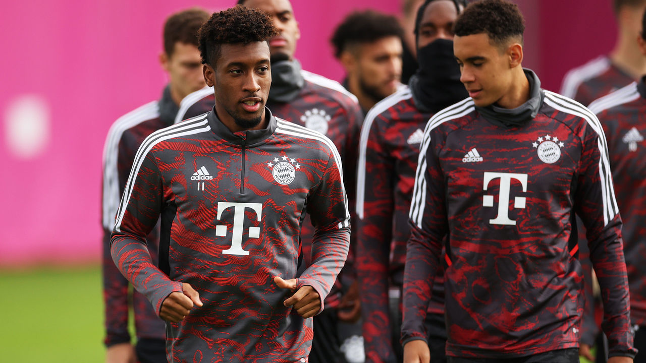 MUNICH, GERMANY - OCTOBER 03: Kingsley Coman of Bayern Munich warms up for training today ahead of their UEFA Champions League group C match against Viktoria Plzen at Allianz Arena on October 03, 2022 in Munich, Germany.