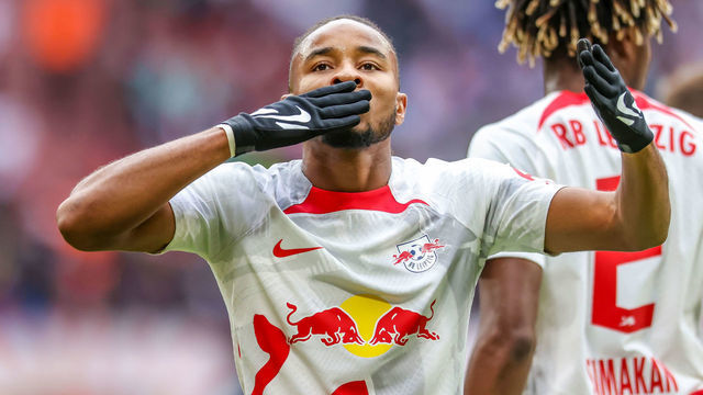 01 October 2022, Saxony, Leipzig: Soccer: Bundesliga, Matchday 8, RB Leipzig - VfL Bochum at the Red Bull Arena. Leipzig's Christopher Nkunku celebrates after scoring a 2:0 penalty. Photo: Jan Woitas/dpa - IMPORTANT NOTE: In accordance with the requirements of the DFL Deutsche Fußball Liga and the DFB Deutscher Fußball-Bund, it is prohibited to use or have used photographs taken in the stadium and/or of the match in the form of sequence pictures and/or video-like photo series.